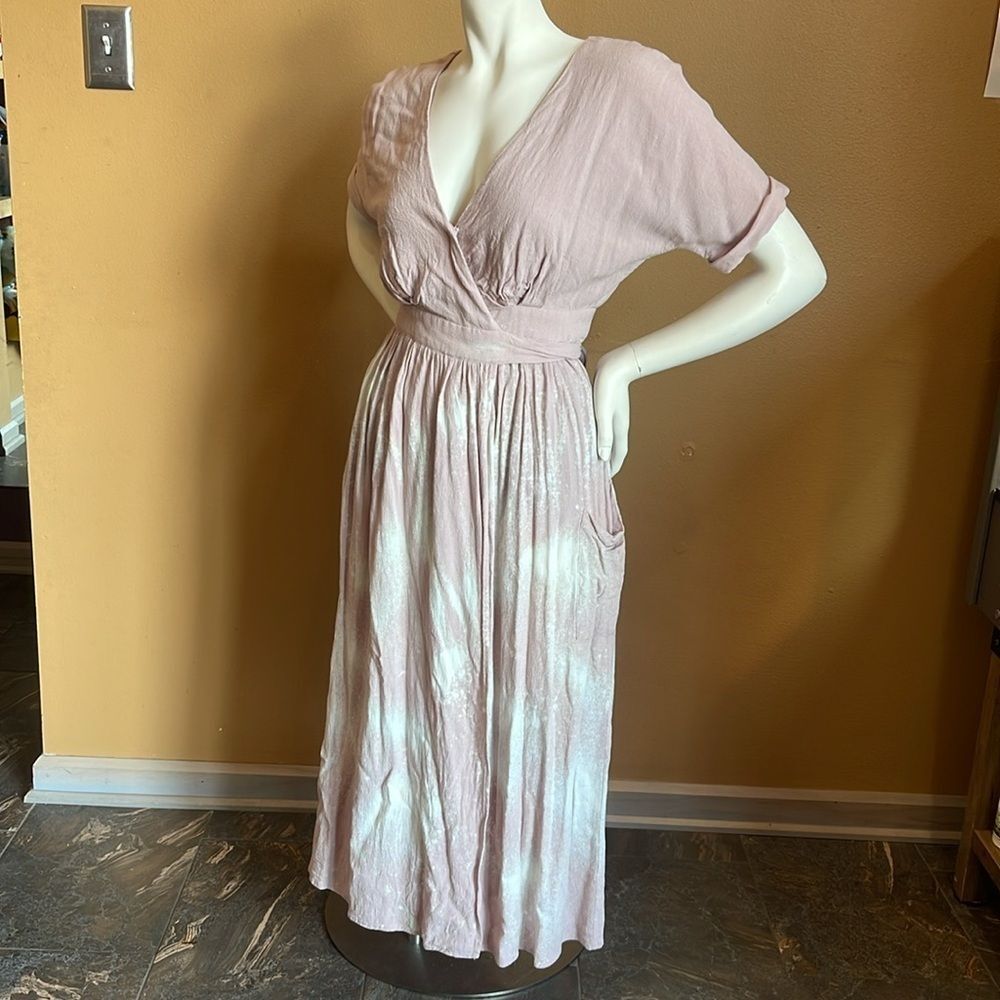 MOD REF Wrap MIDI dress in BLUSH pink color with bleach splash design size S